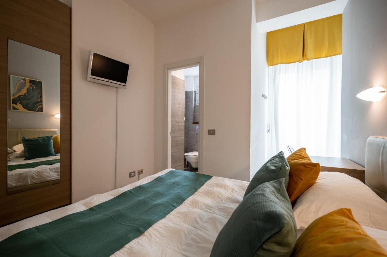Hotel Continental Сенигалия Екстериор снимка