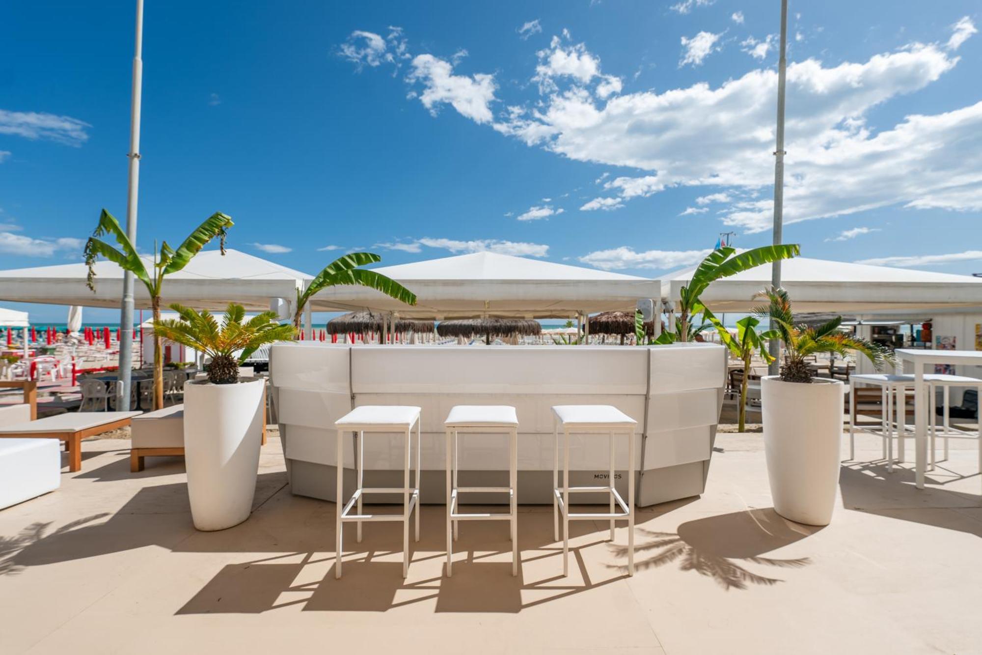 Hotel Continental Сенигалия Екстериор снимка